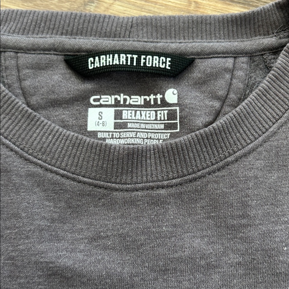 Carhartt womens Crewneck Sweatshirt - Picture 2 of 4